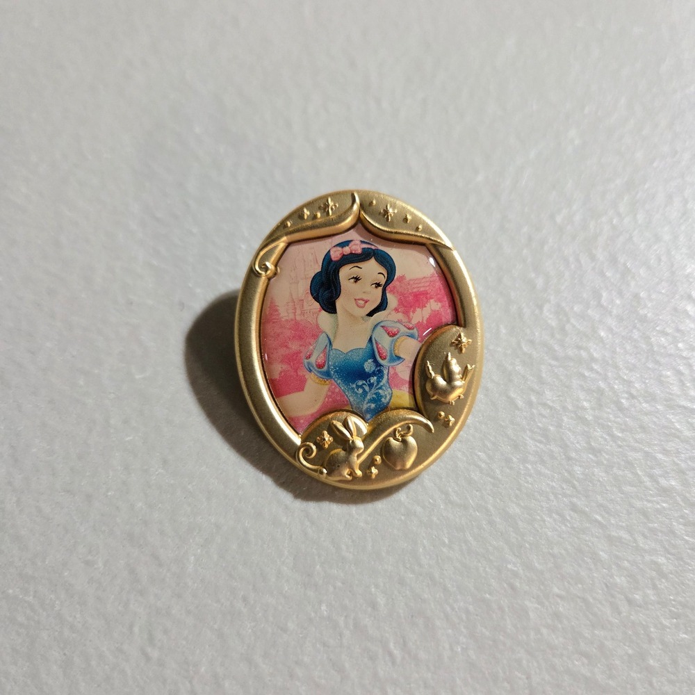 Disney Trading Pin Unisex OS Gold Snow White Portrait 2019 Princess Apple Bird